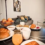 Apartman L'art Deco 3 Etoiles Wifi, Netflix, Disney, Coeur De Bastide Villefranche-de-Rouergue