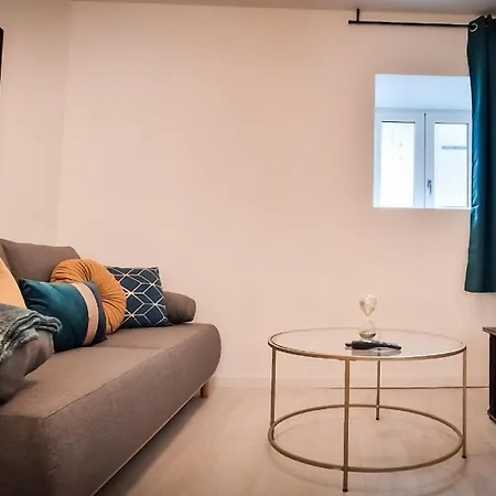 L'art Deco 3 Etoiles Wifi, Netflix, Disney, Coeur De Bastide Apartment Villefranche-de-Rouergue