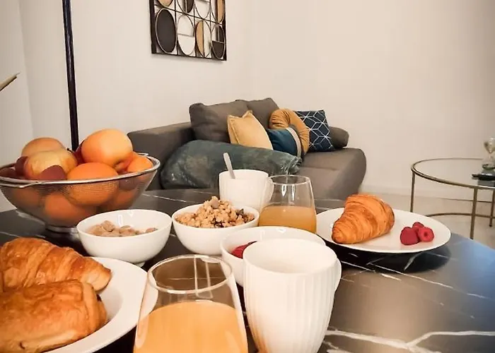 Appartamento L'art Déco 3 étoiles Wifi, Netflix, Disney, Coeur De Bastide Villefranche-de-Rouergue